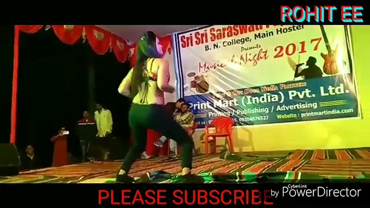 Desi Indian sexy girl, Radha bole hallo hallo...Arkestra stage show...2017