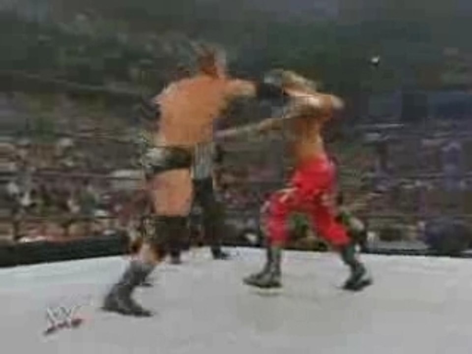 HHH vs Hbk - Last Man Standing match - Part 1/2