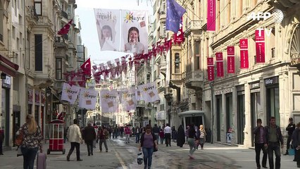 Istanbul residents react to narrow 'Yes' victory