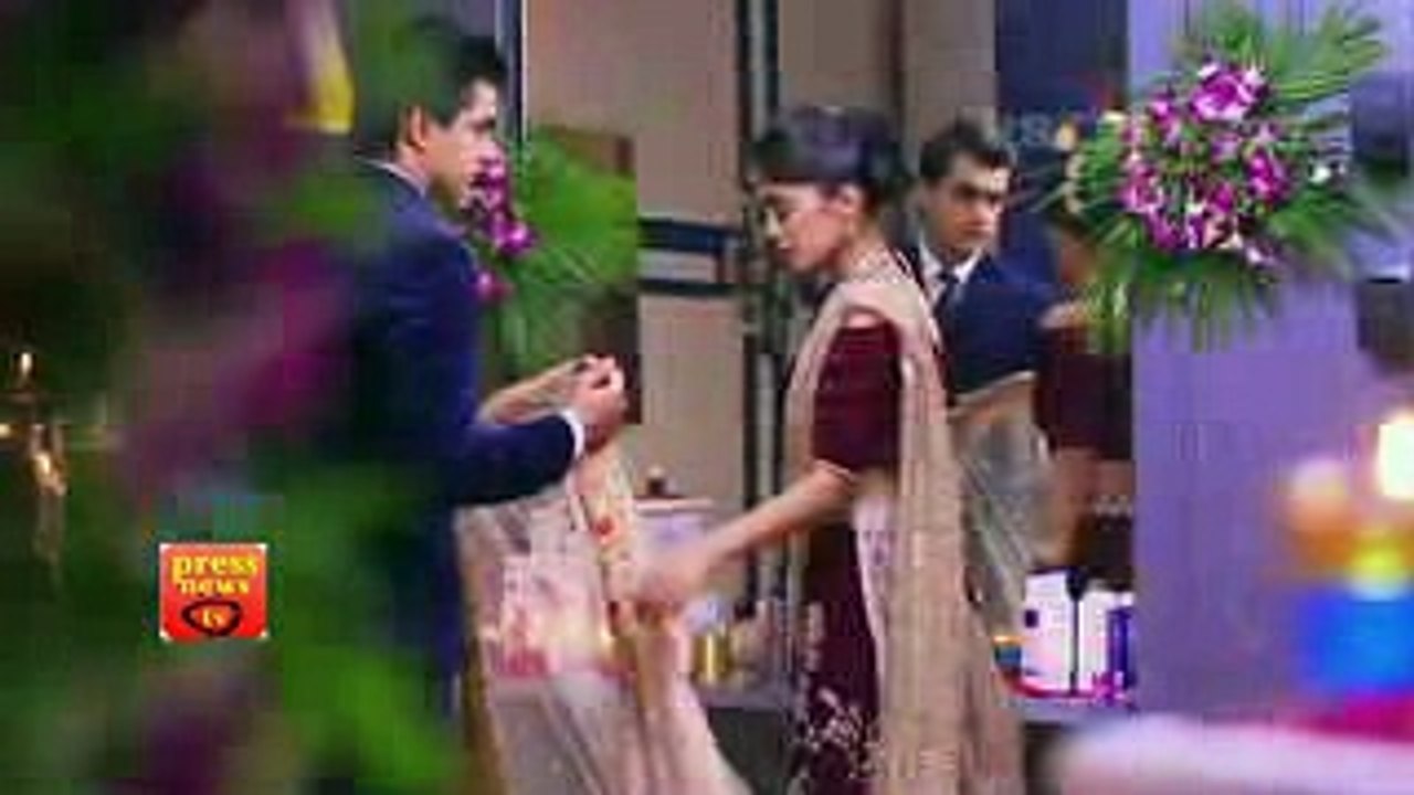 Yeh Rishta Kya Kehlata Hai - 18th April 2017 - Latest Upcoming Twist - Star Plus YRKKH News