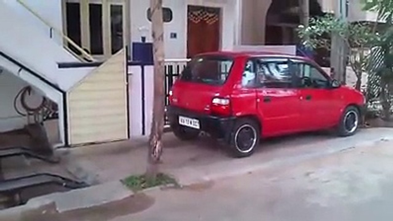 GARAGE CASERO ORIGINAL PARA GUARDAR EL VEHICULO // ORIGINAL MAISON GARAGE POUR STOCKER LE VÉHICULE