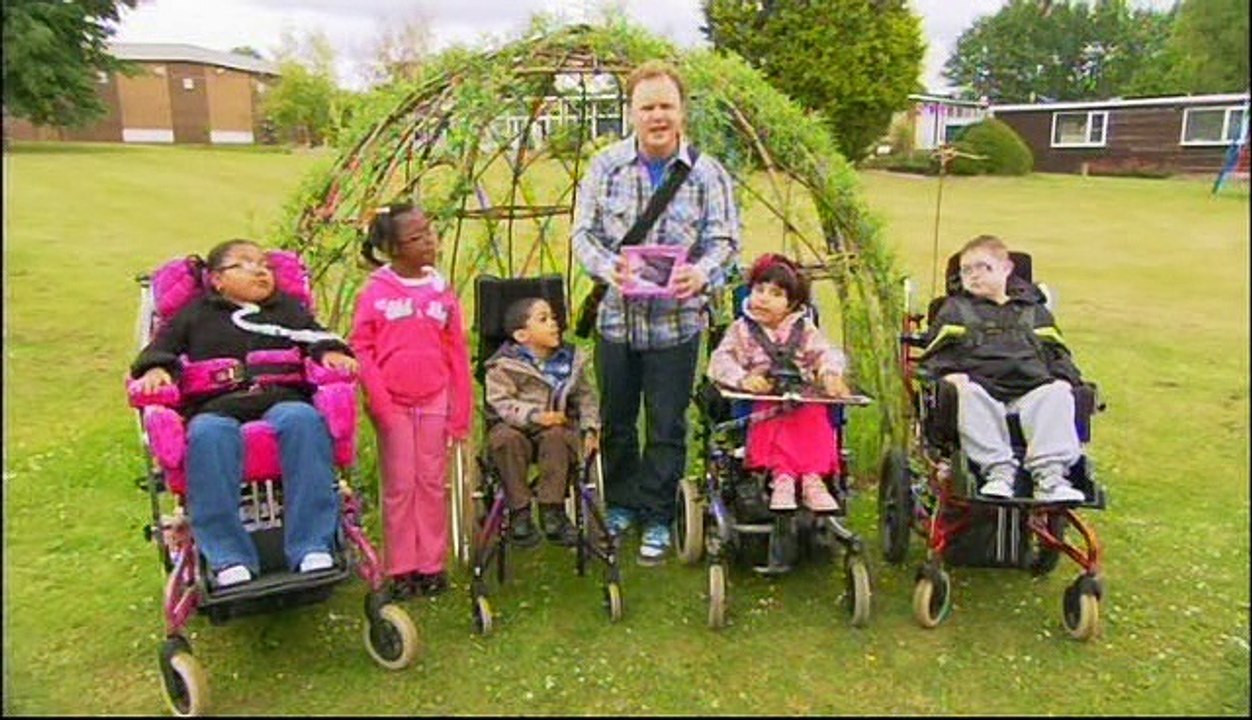Something Special - Mr Tumble - S4E10 - Allotment