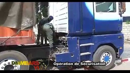 Un Camion rempli de Yamba arrêté
