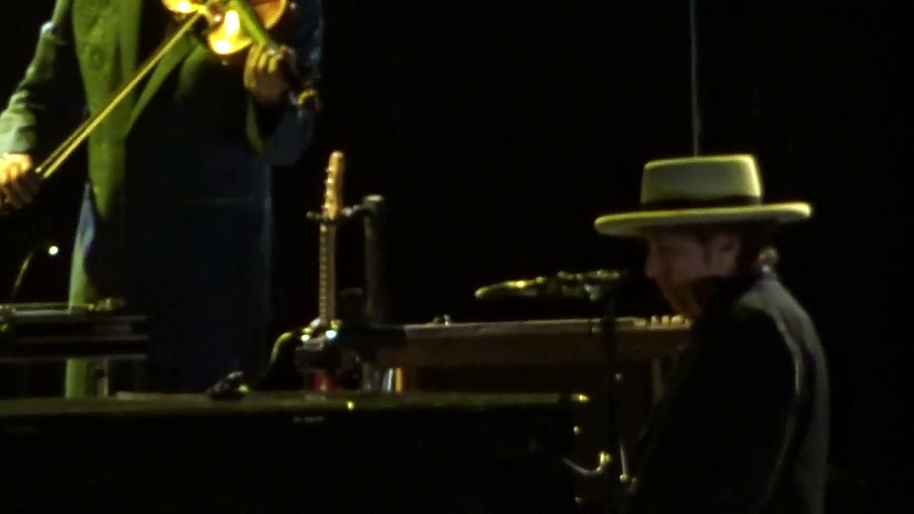 April 16,2017 Bob Dylan - Amsterdam, Netherlands  - Blowin' in the Wind