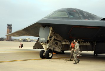 HUJAN BOM !! Pesawat Siluman ● B-2 Stealth Bomber