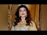 Sushmita Sen served notice by BMC for mosquito breeding | Oneindia News