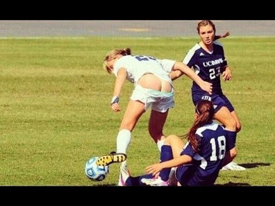 BEST GIRLS SOCCER VINES Compilation, GOALS , SKILLS , FAILS