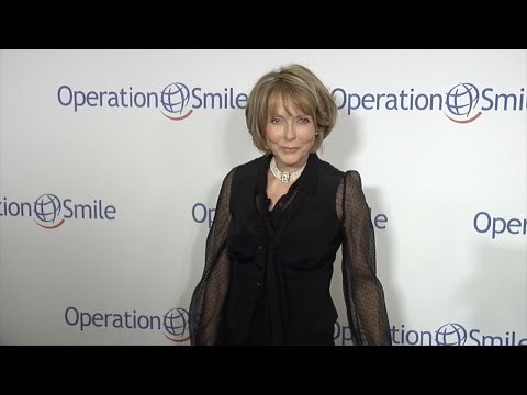 Susan Blakely // Smile Gala 2015 Red Carpet Arrivals