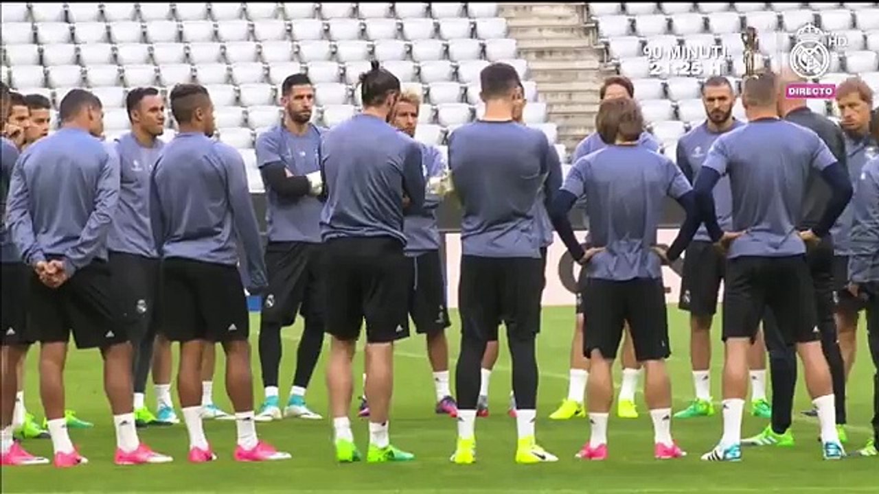 Live training at the Allianz Arena/Entrenamiento en el Allianz...