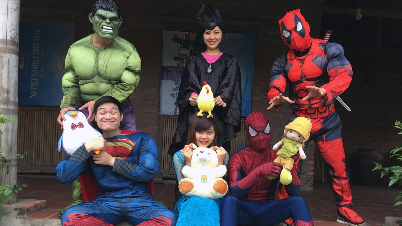 Spiderman Frozen Elsa & Superman FIND THE TOYS CHALLENGE! Maleficent Deadpool Hulk rob toys of Elsa
