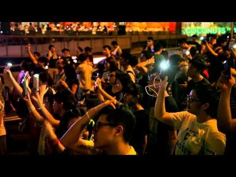 Occupy Hong Kong (Day 4): Jeers at China flag-raising ceremony and a sea of lights in Admiralty