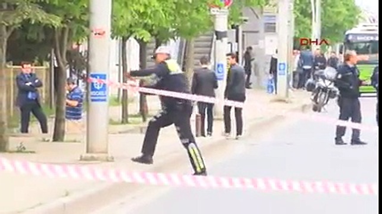Polis merkezinin yakınına bırakılan ayakkabı kutusu fünye ile patlatıldı
