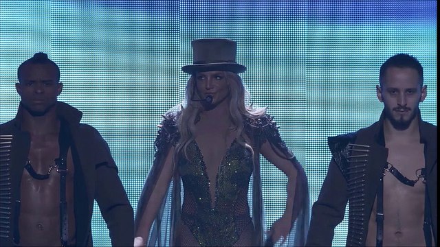 britney spears - womanizer - live in london 2016 apple festival