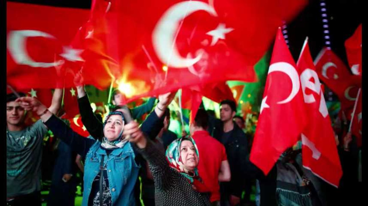 Turquie : Erdogan obtient les pleins pouvoirs avec des résultats contestés