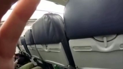 ¡Piloto le informa en pleno vuelo de que va a ser padre!