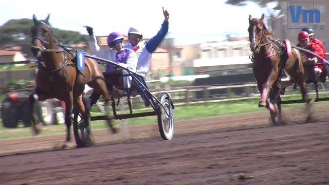 Les joueurs du RCT dans l'antre de l'hippodrome de Hyères