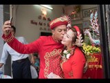 Hoàng Anh hôn vợ Việt kiều trong lễ cưới ở quê nhà Long An