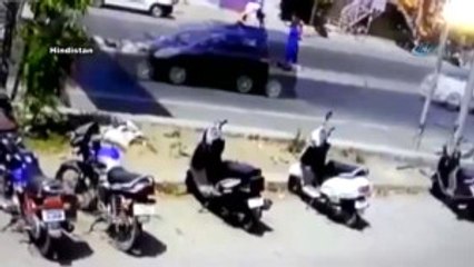 5 Kişilik Ailenin Arasına Daldı!