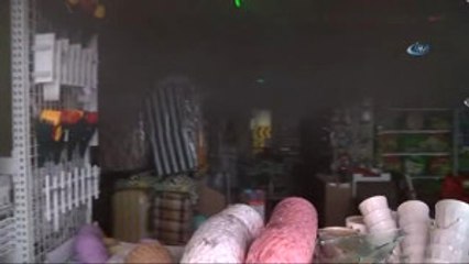 Alışveriş Merkezinde Yangın Paniği