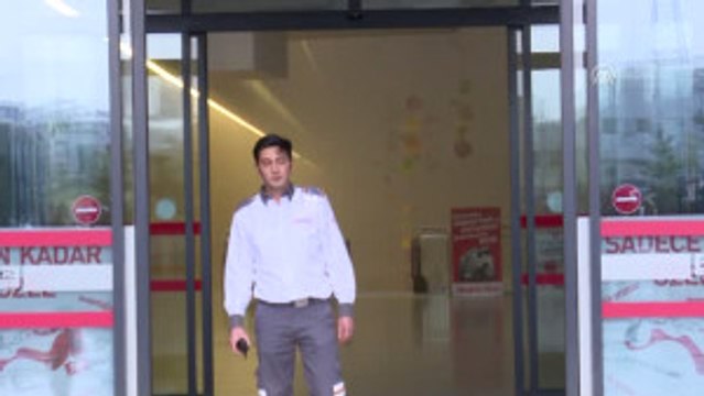 Bağcılar'da Alışveriş Merkezinde Yangın Çıktı (2)