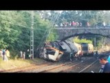 Spain train derailment : Atleast 2 dead, 50 injured after train derails in Galicia| Oneindia News