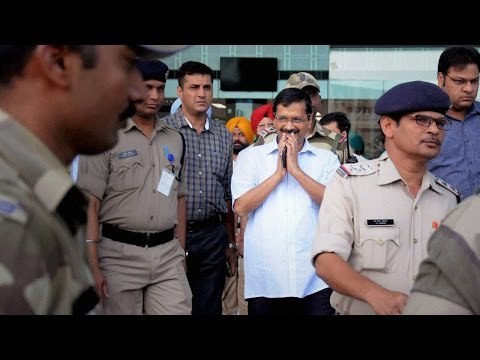 Arvind Kejriwal faces protest ahead of Punjab visit | Oneindia News