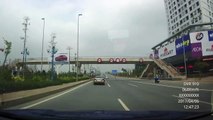 [ClipGo.vn] CSGT truy tìm 5 ô tô chạy ngược chiều trên cầu Nhật Tân