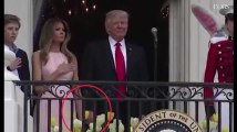 Donald Trump oublie sa main sur le coeur, sa femme Melania lui signale