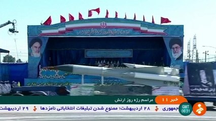 روز ارتش در ایران و تاکید روحانی بر تدافعی بودن قدرت نیروهای مسلح