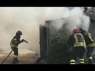 Nocera Umbra (PG) - Pasqua, in fiamme baracca a Bagnara (18.04.17)