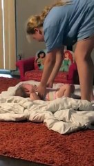 Ce bébé arrête de pleurer en écoutant Marvin Gaye