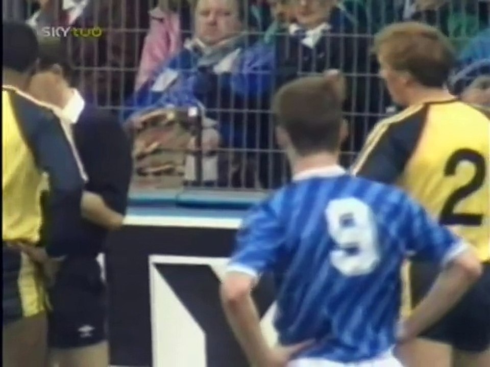 Arsenal and David Elleray - refereeing documentary from 1989
