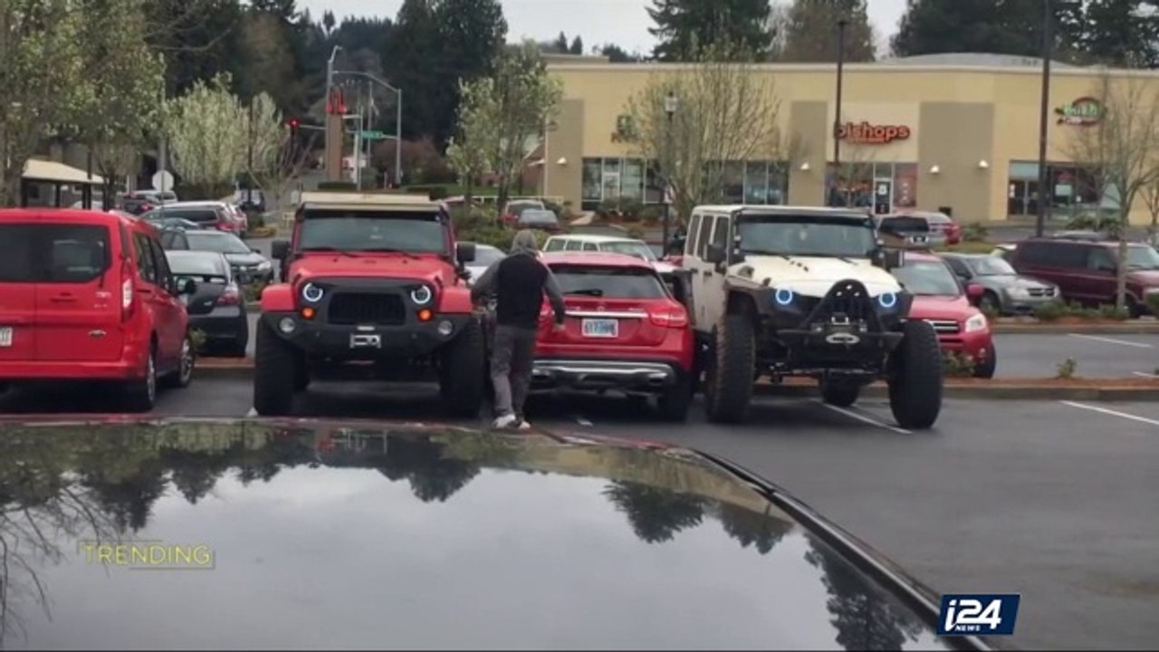 TRENDING | 'The Chainsmokers' top billboard chart | Tuesday, April 18th 2017