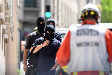 Arrestation de 2 personnes soupçonnées de préparer un attentat pour les élections