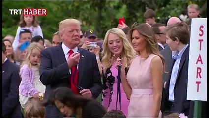 ABD Başkanı Trump unuttu, eşi hatırlattı...