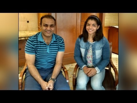 Virender Sehwag fulfills Sakshi Malik's wish to meet him, shares pic on twitter|Oneindia News