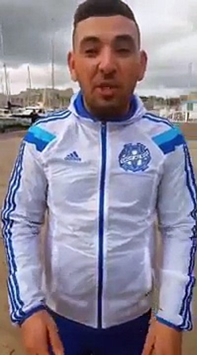 Un supporter marseillais pousse un parisien dans le vieux port !