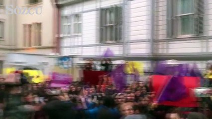 Kadıköy'de kadınlar Hayır'ına sahip çıkıyor