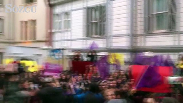 Kadıköy'de kadınlar Hayır'ına sahip çıkıyor