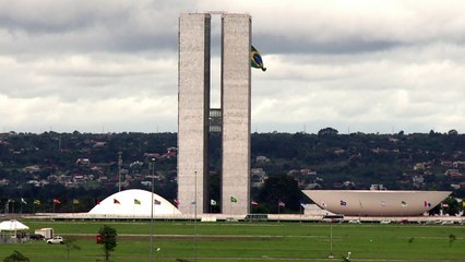 Adiada definição do relatório da Previdência