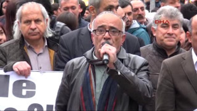 Referandumun Iptali Için Bir Araya Geldiler