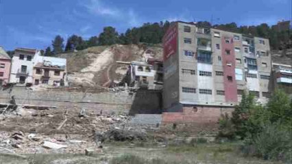 Un corrimiento de tierras derrumba varias casas en Alcañiz