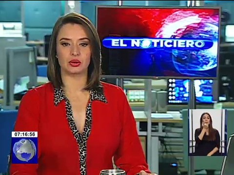 Presidente Correa mantuvo almuerzo con jóvenes becarios en Carondelet