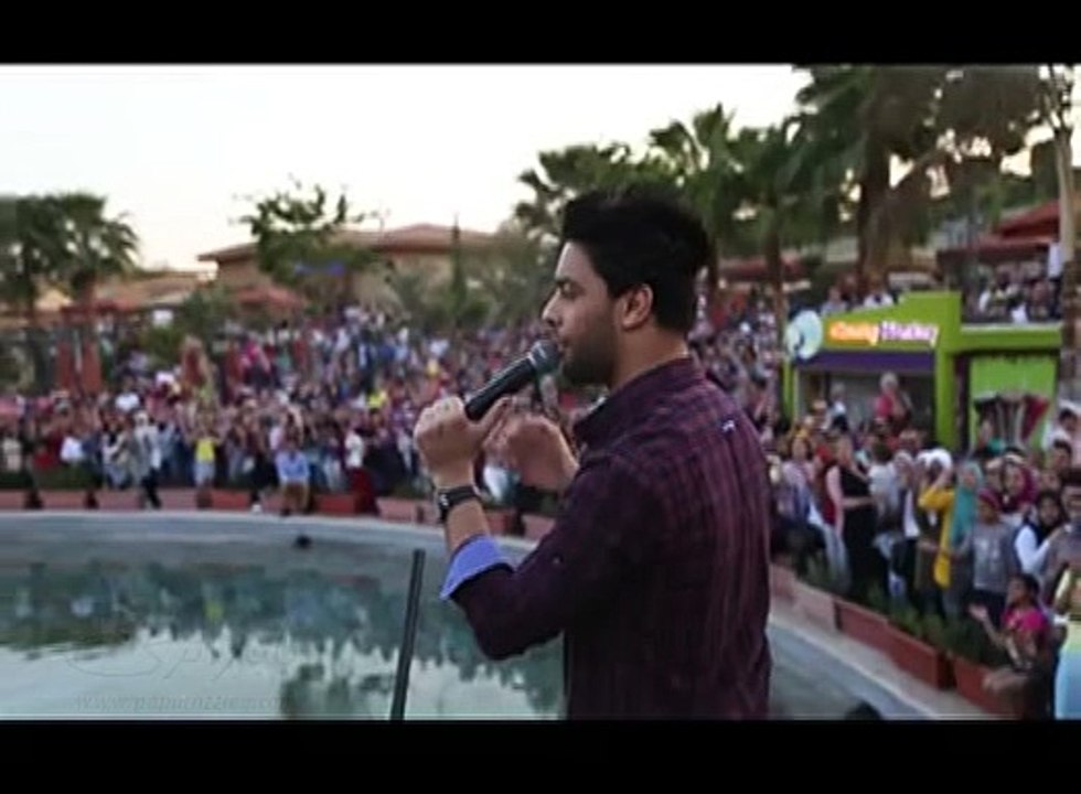 أحمد جمال يغني "وهي عاملة ايه دلوقتي" في حفل الربيع بـ"وادي دجلة"