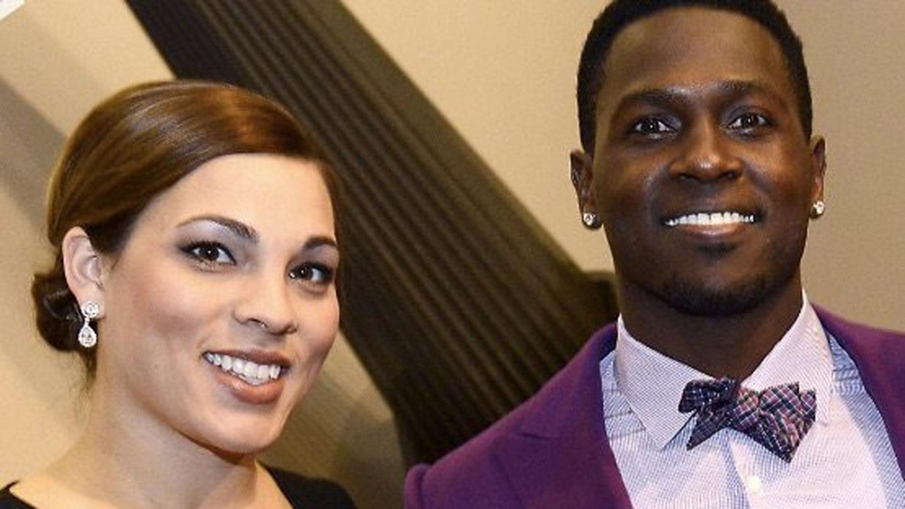 Antonio Brown S Girlfriend Chelsie Kyriss Blasts Him For Leaving Her To Be With Ig Model Video