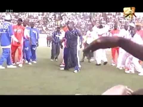 Tousse de Modou Lo - Modou Lo Vs Balla Gaye 2 - Bantamba - 07 Août 2012 (Archive)