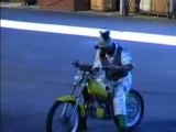 Chute de moto en spectacle
