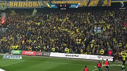 Le public de Brøndby jette des rats morts sur les joueurs de Copenhague