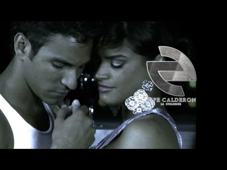 Pipe Calderón - Tus Recuerdos Son Mi Dios (Official Video) ®