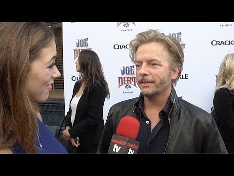 David Spade It's Dirtier But Not Super Dirty // Joe Dirt 2: Beautiful Loser World Premierte